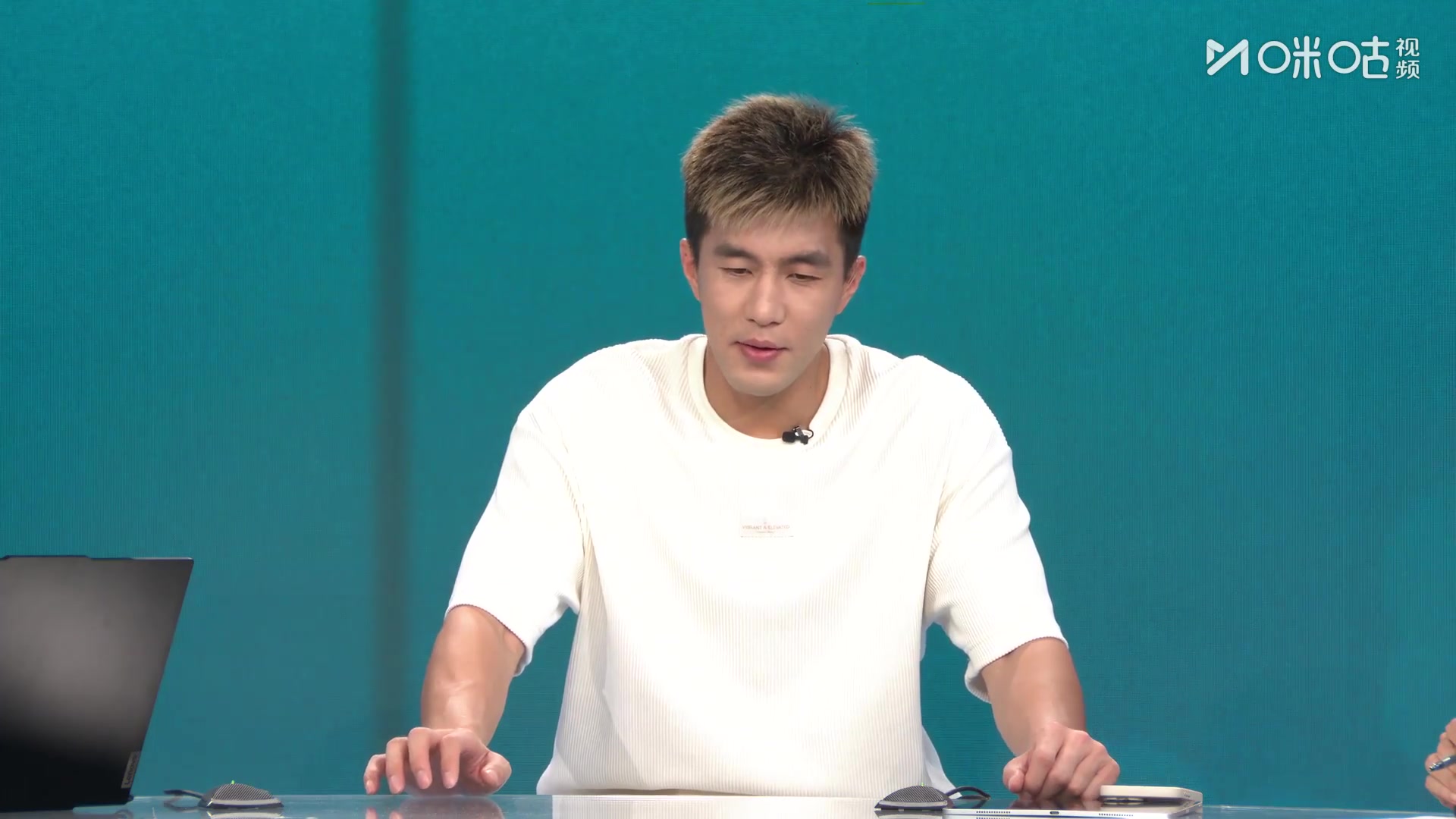 郭艾伦谈眼伤：眼睛已经基本没什么问题了 训练也在一直进行