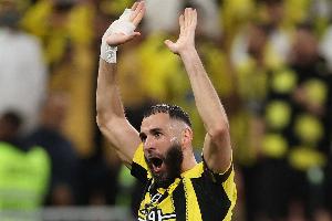 33场造34球&amp;夺联赛冠军！沙特媒体：本泽马即将和吉达联合续约1年